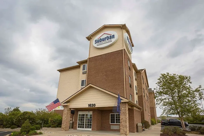 Suburban Studios Clarksville-Louisville North 4