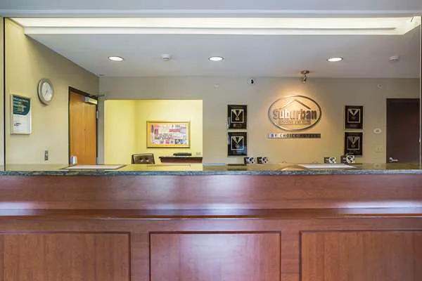 Suburban Studios Clarksville-Louisville North 4