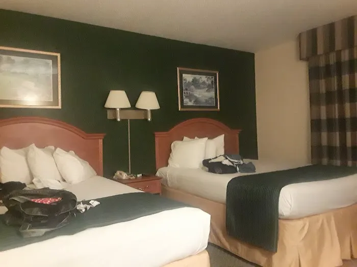 Americas Best Value Inn Louisville 4