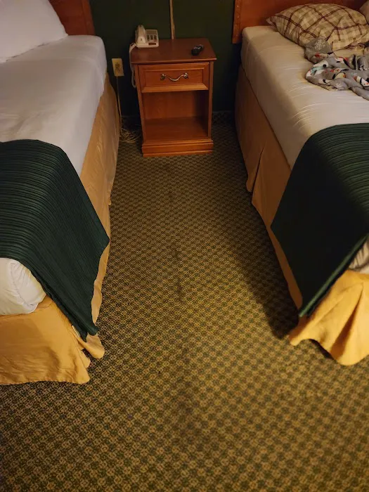 Americas Best Value Inn Louisville 4