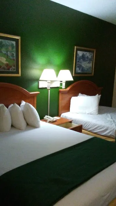 Americas Best Value Inn Louisville 4