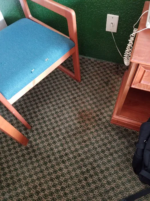 Americas Best Value Inn Louisville 4