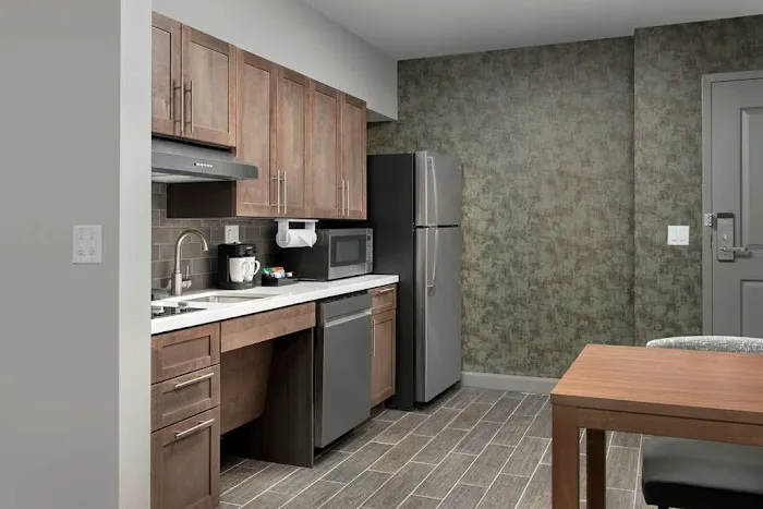 Homewood Suites by Hilton Louisville Airport 5