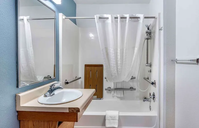Extended Stay America Select Suites - Louisville - South 5