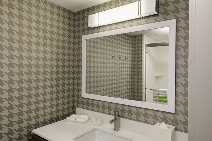 Home2 Suites by Hilton Louisville Airport Expo Center 5