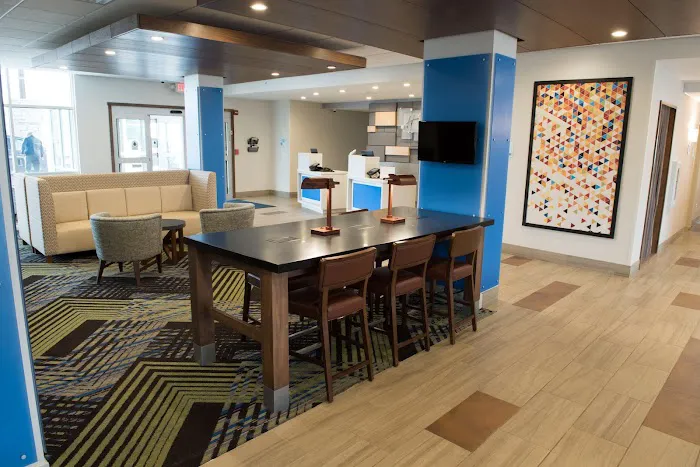 Holiday Inn Express & Suites Louisville N - Jeffersonville by IHG 4