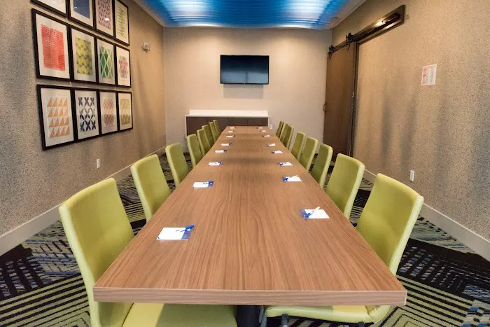 Holiday Inn Express & Suites Louisville N - Jeffersonville by IHG 4