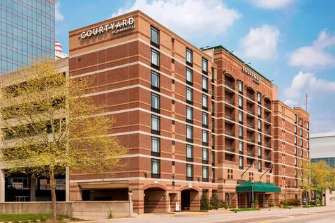 Courtyard Louisville Downtown 5