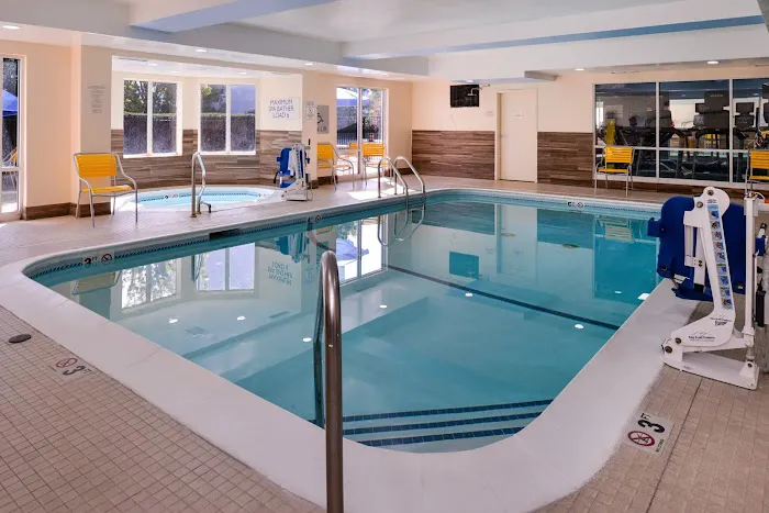 Fairfield Inn & Suites Louisville North 4