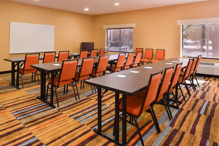Fairfield Inn & Suites Louisville North 4