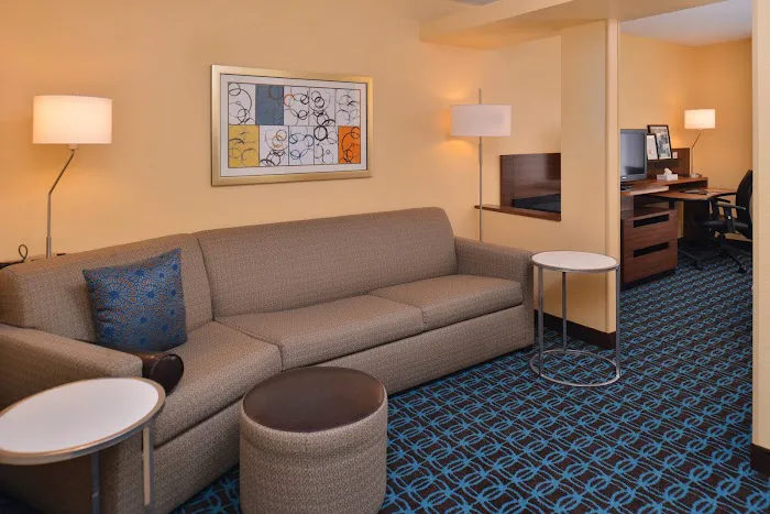 Fairfield Inn & Suites Louisville North 4
