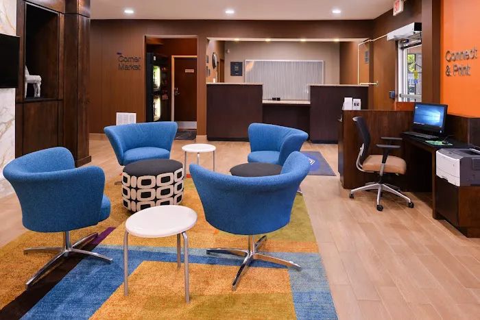 Fairfield Inn & Suites Louisville North 4
