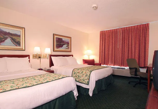 Fairfield Inn & Suites Louisville North 4