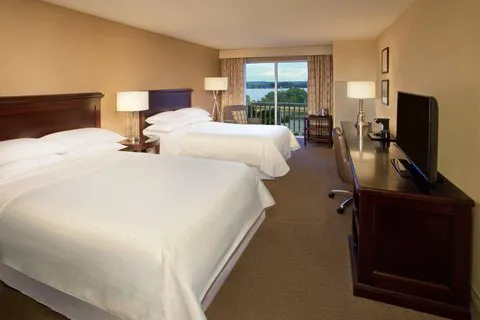 Sheraton Louisville Riverside Hotel 4