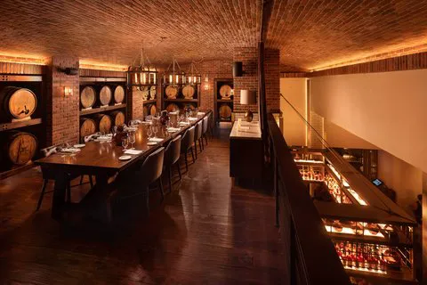 Hotel Distil, Autograph Collection 5