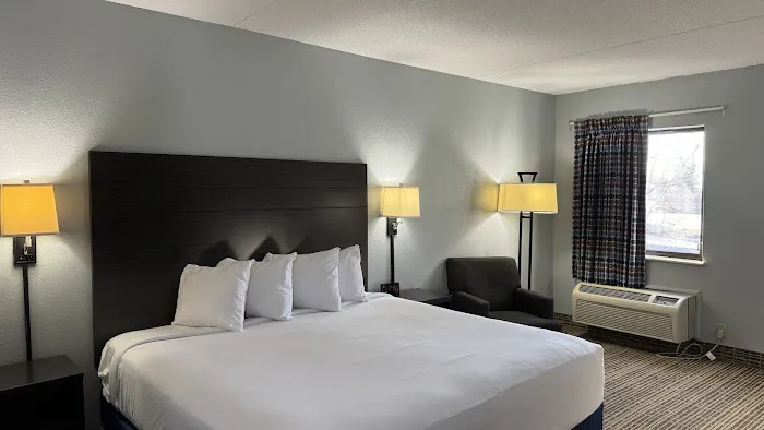 Baymont by Wyndham Louisville Airport South 4