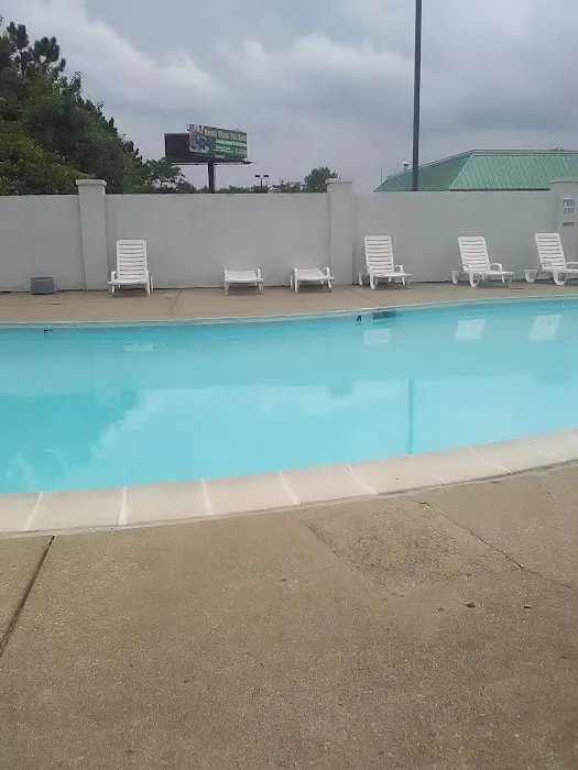 Baymont by Wyndham Louisville Airport South 4