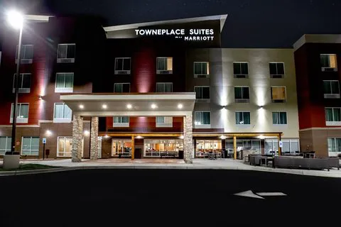 TownePlace Suites Louisville Airport 4