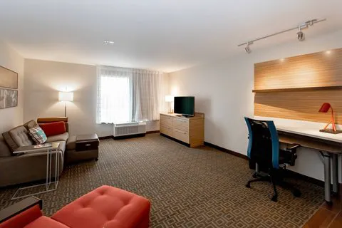 TownePlace Suites Louisville Airport 4