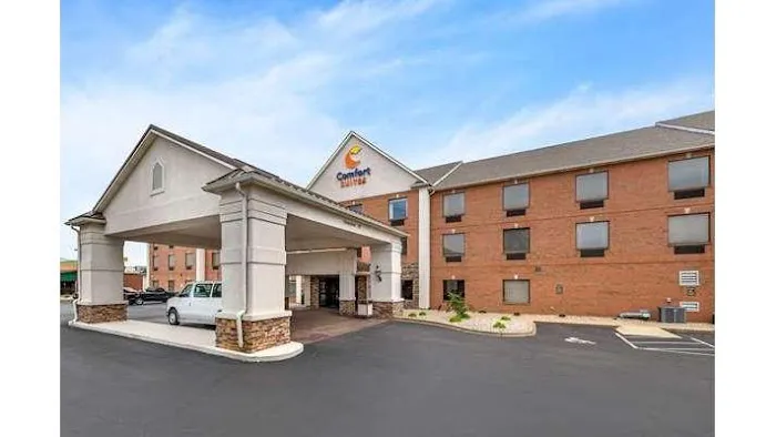 Comfort Suites Louisville Airport 4