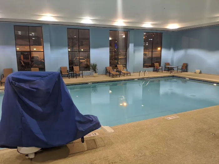 Hampton Inn Louisville Downtown 5
