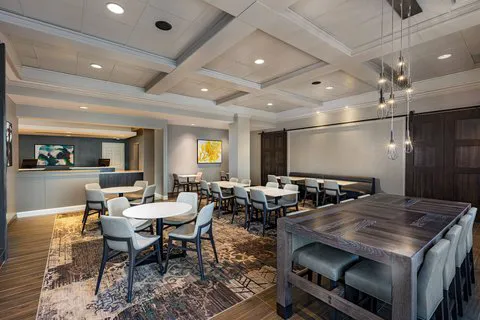 Residence Inn Louisville Downtown 5