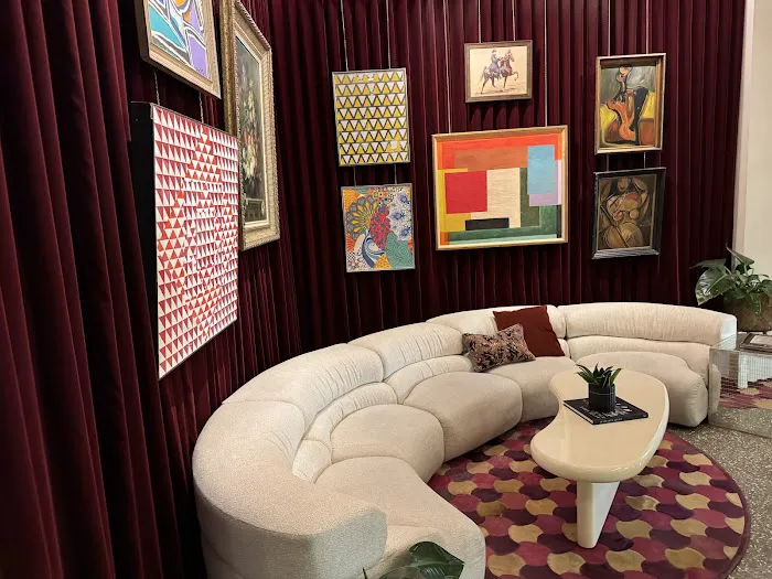 Hotel Genevieve 5