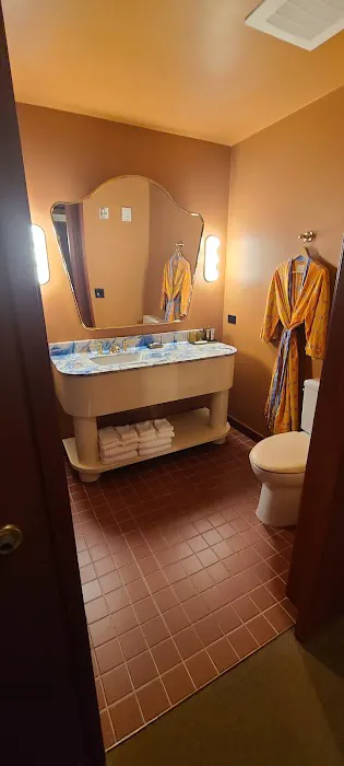 Hotel Genevieve 5
