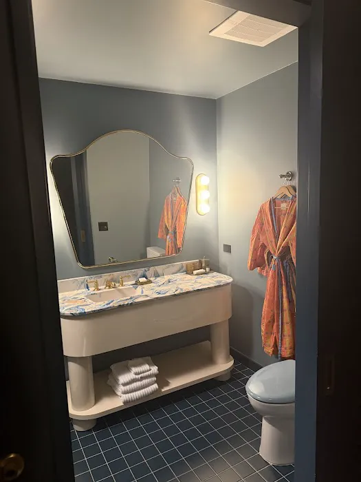 Hotel Genevieve 5