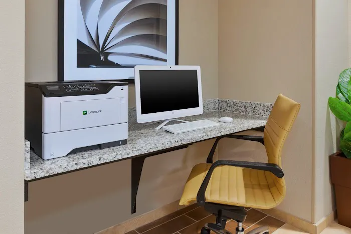 Candlewood Suites Louisville - NE Downtown Area by IHG 4