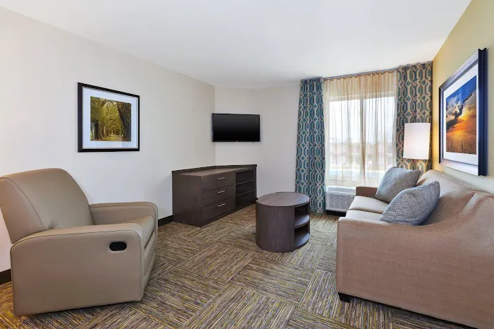Candlewood Suites Louisville - NE Downtown Area by IHG 4