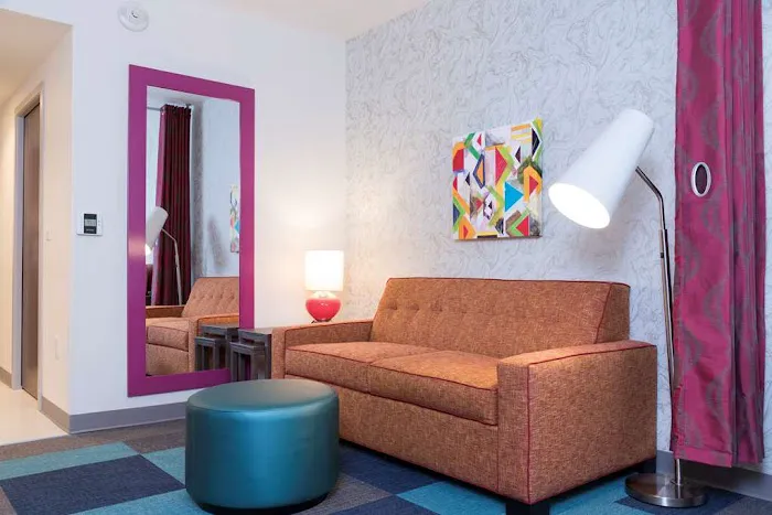 Home2 Suites by Hilton Louisville Downtown NuLu 5
