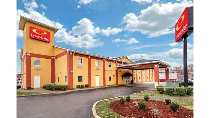 Econo Lodge Louisville Airport 5