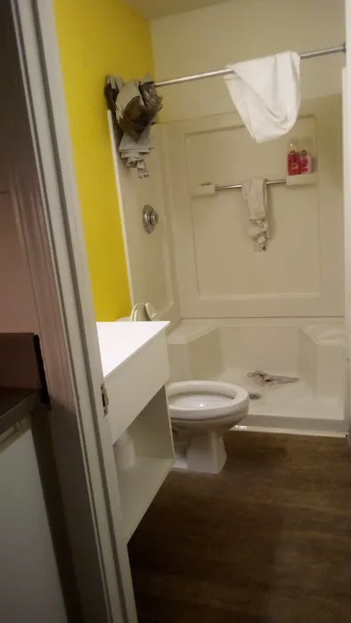 InTown Suites Extended Stay Louisville KY - Preston Hwy 4