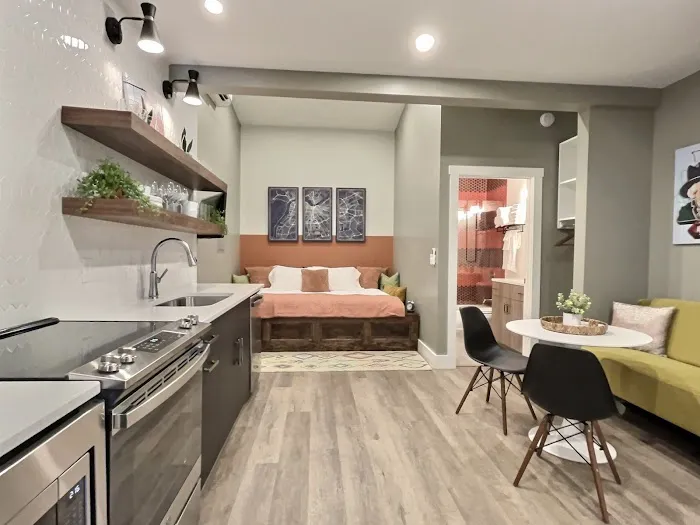 Bungalou Stay & Play 5