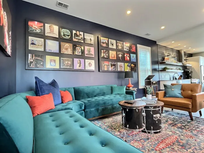 Bungalou Stay & Play 5