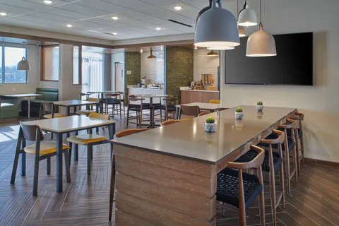 Fairfield Inn & Suites Louisville Jeffersonville 4