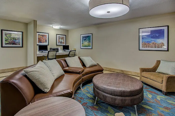 Candlewood Suites Louisville Airport by IHG 4