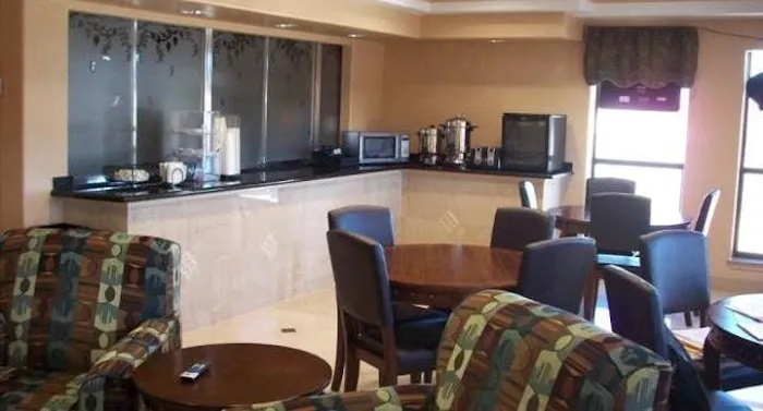 Budgetel Inn & Suites 5