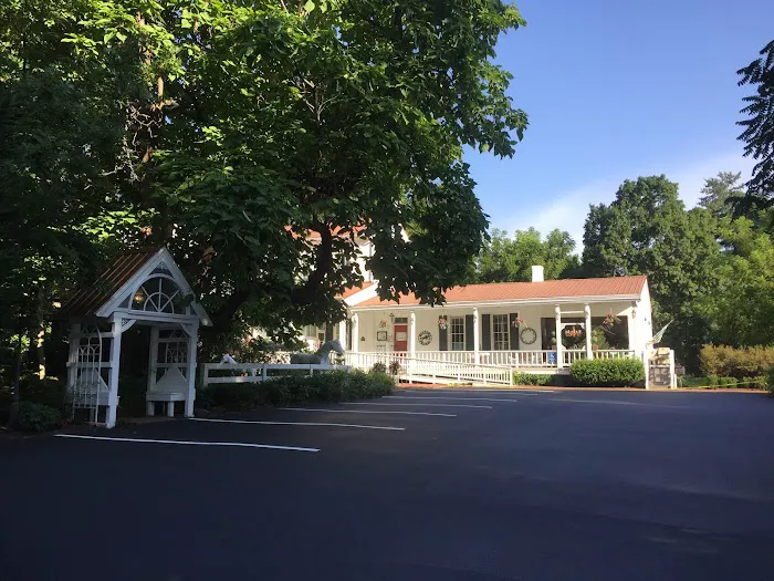 The Bashford Manor Inn 5