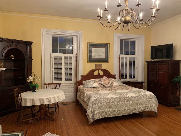 The Bashford Manor Inn 5