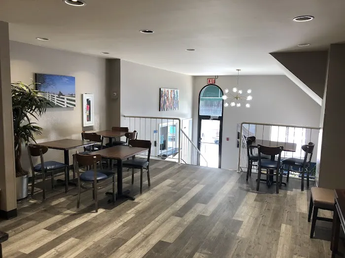 DuPont Suites 4