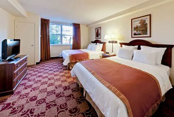 Hawthorn Suites by Wyndham Louisville East 4