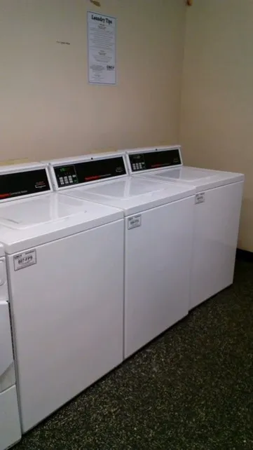 InTown Suites Extended Stay Louisville KY - Wattbourne Lane 4
