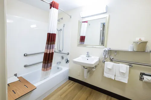Red Roof Inn Louisville East - Hurstbourne 4