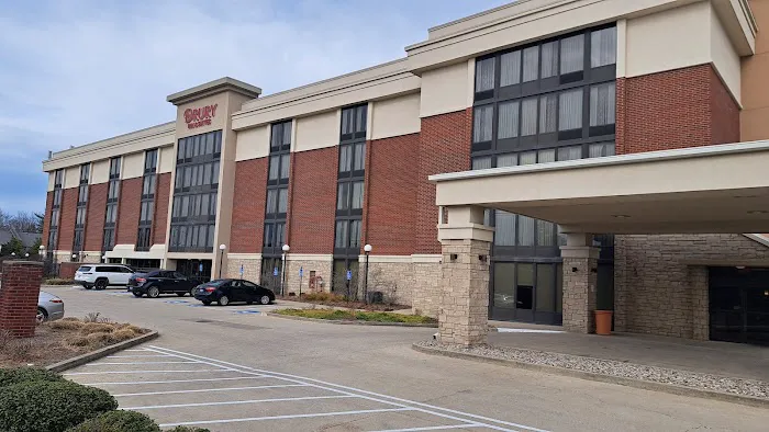 Drury Inn & Suites Louisville East 4
