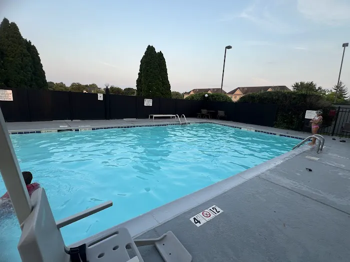 Hyatt Place Louisville-East 4