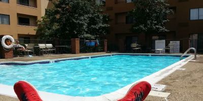 Courtyard Louisville East