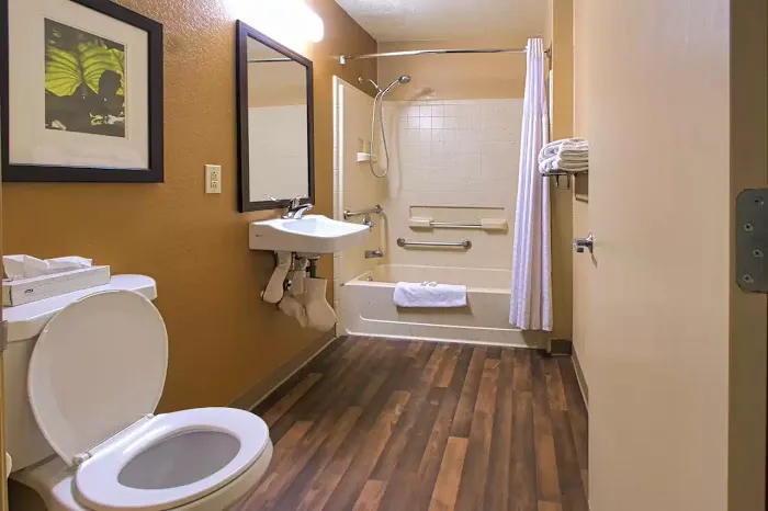 Suburban Studios Louisville East 4