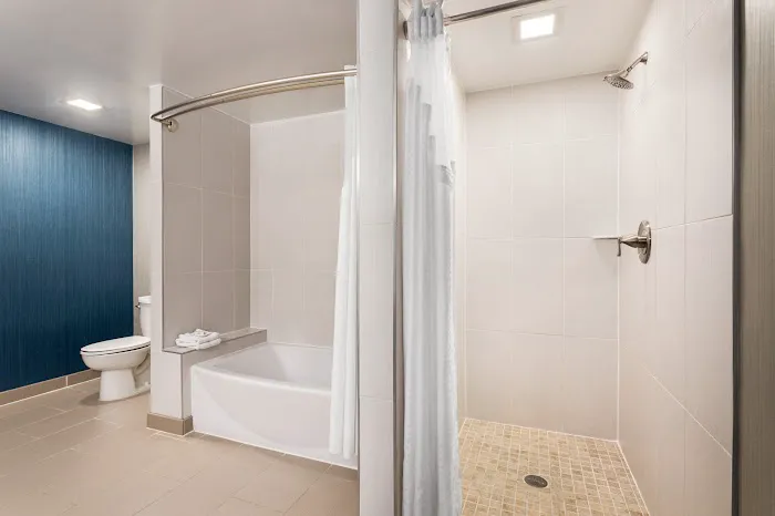 Holiday Inn Louisville East - Hurstbourne by IHG 4